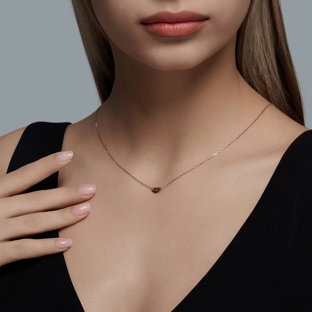 Колье 070525 золото Губы