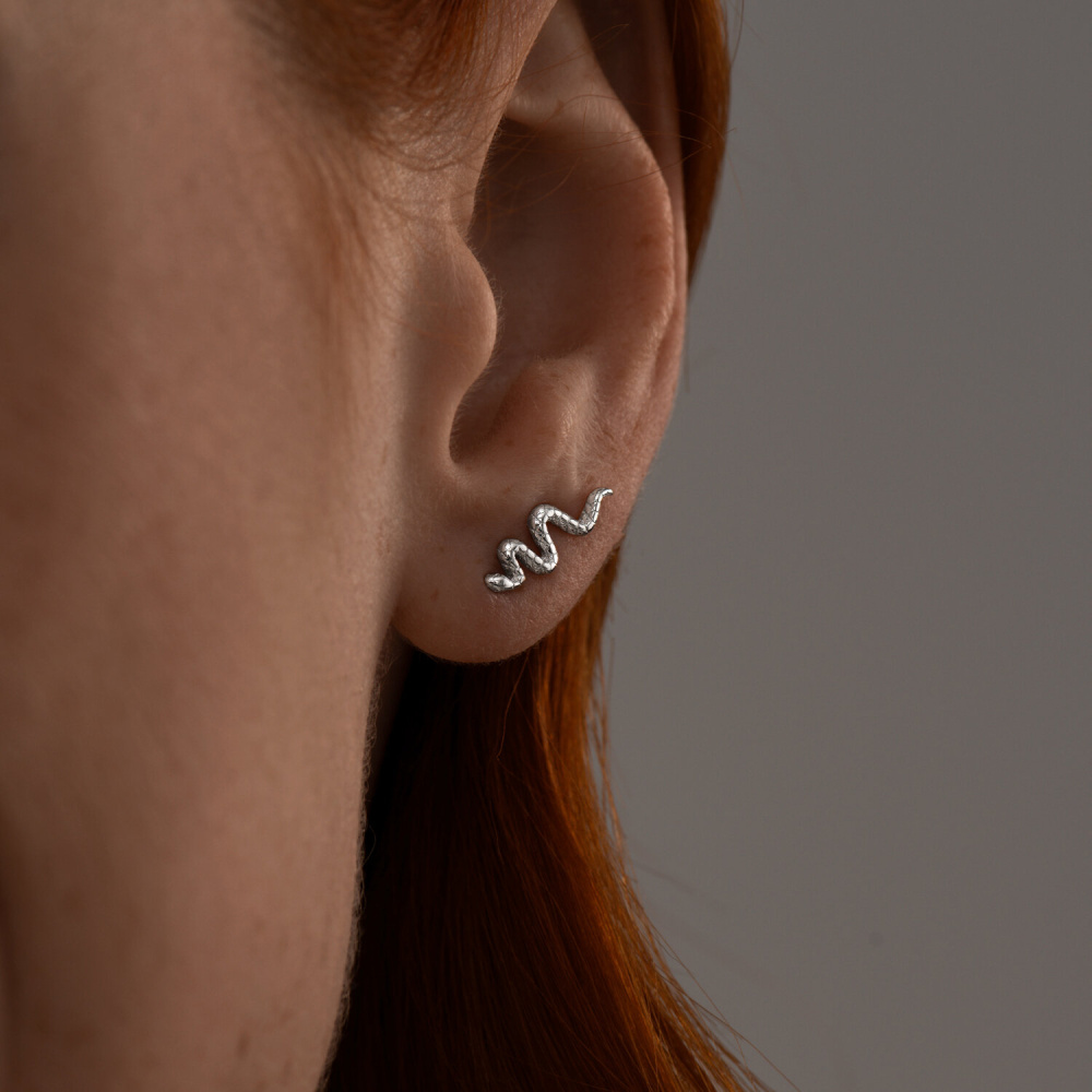 Серьги каффы 94025870 серебро змея