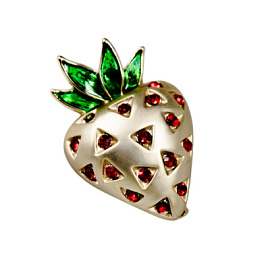 Брошь 3-5156-Y ювелирный сплав Клубника